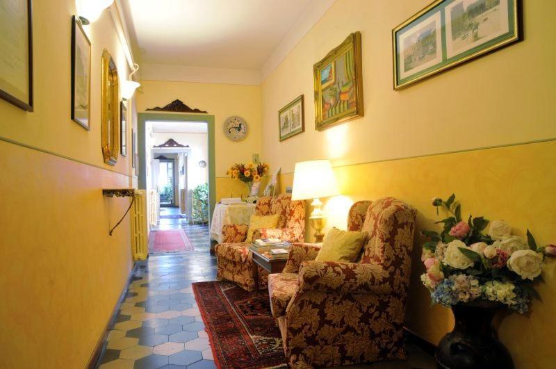 Bellevue House Gasthof 3*